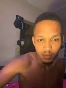 Cam4 Sex Chat of young_safado