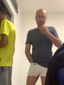 Cam4 Live Porn of safad0o0