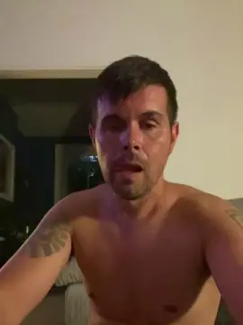 Cam4 Private Sex Chat of Leo_Iron