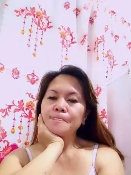 Cam4 Adult Video Chat of Queenbee82