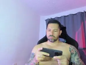 Cam4 Free Live Porn of TheMagicFoxxx