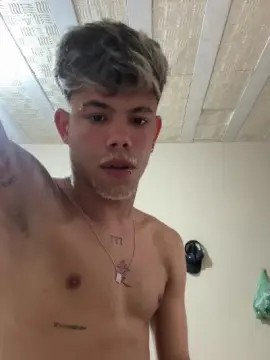 Cam4 Adult Webcam of Xxx_uchiha