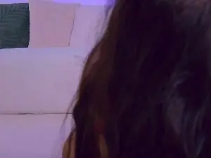 Cam4 Watch Live Sex Cams of lilyroselynn