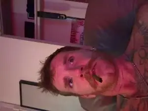 Cam4 Free Live Porn of HardwrkingK0
