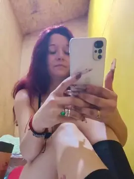 Cam4 Watch Live Sex Cams of AlejandritaMilf