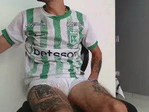 Cam4 Nude Webcam of Bigdick_monster