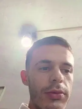 Cam4 Sex Cam of Leoo2277