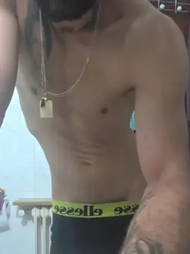 Cam4 Watch Live Sex Cams of thelilbigklein