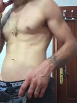 Cam4 Watch Live Sex Cams of thelilbigklein