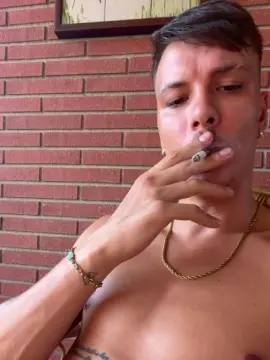 Cam4 Free Porn Cam of alex223