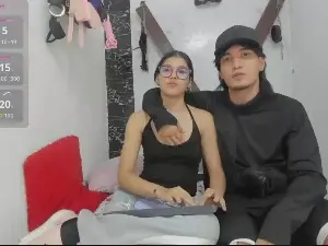 Cam4 Sex Chat of sweetauracouple