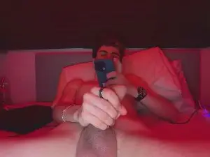 Cam4 Live Sex Cam of Alee3ssandro