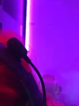 Cam4 Live Sex Cam of BambiMcLaren