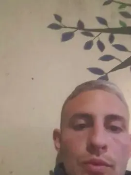 Cam4 Watch Live Sex Cams of ezequiel156