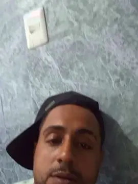 Cam4 Live Porn of theuzinsaldanha