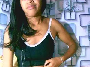 Cam4 Free Live Porn of rose390