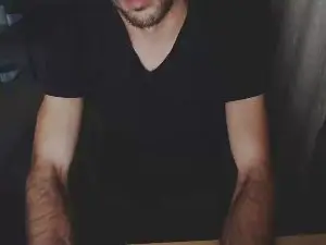 Cam4 Free Live Porn of robert225