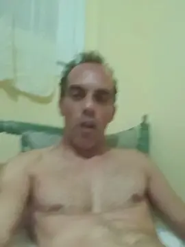 Cam4 Free Porn Cam of chicoatrevido2