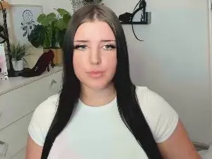 Cam4 Adult Webcams of Miabrunette22