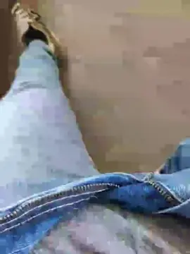 Cam4 Free Live Porn of Isla19