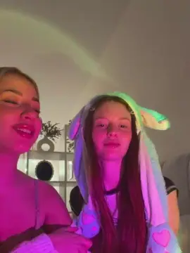 Cam4 Free Live Porn of sweetLola