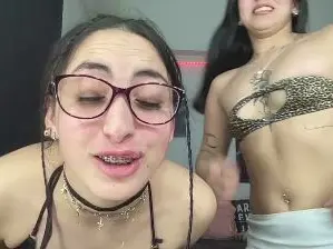Cam4 Free Live Porn of Athenabloomm