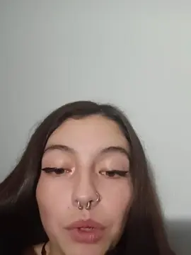 Cam4 Free Live Porn of lamalasuerte444