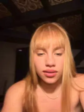 Cam4 Private Sex Chat of saraangelafern1