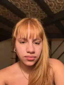 Cam4 Watch Live Sex Cams of saraangelafern1