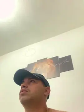 Cam4 Nude Webcam of hugo7084
