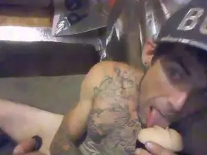 Cam4 Nude Webcam of Prettyboytatted