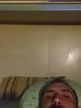 Cam4 Live Sex Cam of giovanni19932