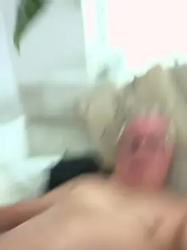 Cam4 Free Live Porn of martinio1