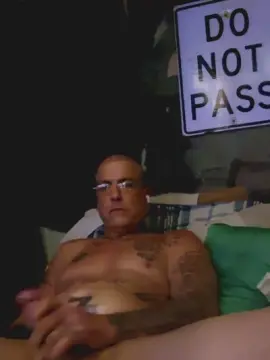 Cam4 Sex Cam of Bennettchad63
