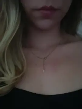 Cam4 Free Porn Cam of miadangell