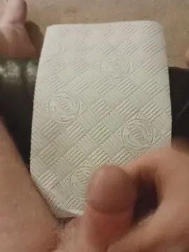 Cam4 Free Live Porn of nakedgardener1