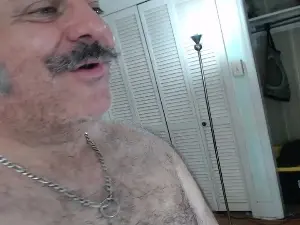 Cam4 Watch Live Sex Cams of bullmusclejoe