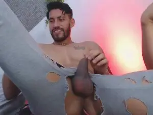 Cam4 Free Porn Cam of DERECKHOT33