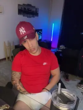 Cam4 Free Live Porn of kingofnewage777