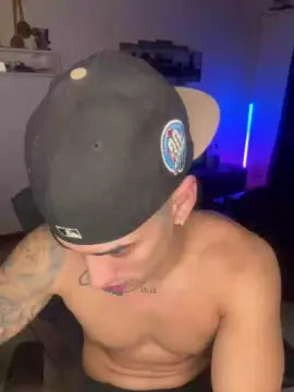 Cam4 Live Sex Cam of kingofnewage777