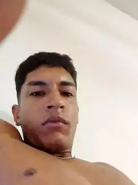 Cam4 Free Live Porn of joelitobad