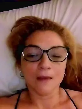 Cam4 Live Sex Cam of milfsexy1