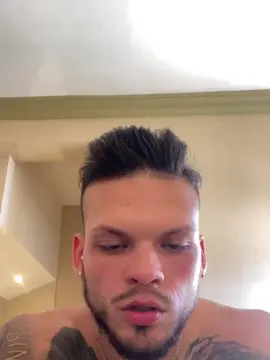 Cam4 Sex Cam of nicolas2471