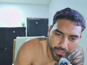Cam4 Sex Chat of tommy_johnson2