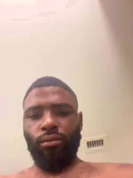 Cam4 Live Porn of MacDaddyuncut