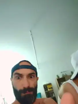 Cam4 Live Sex of 1Arabe1Italien