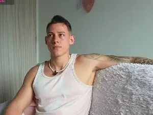 Cam4 Watch Live Sex Cams of Latino_Milk_99