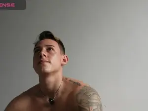 Cam4 Free Live Porn of Latino_Milk_99
