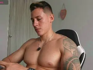 Cam4 Adult Webcam of Latino_Milk_99