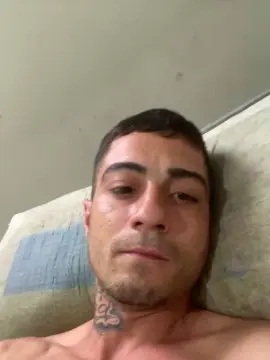 Cam4 Free Live Porn of Guimooca